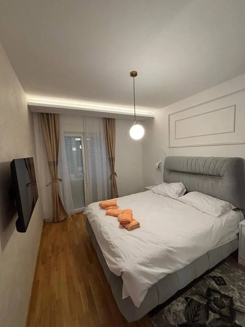 Rent, two bedroom apartment, 70m², Podkošljun, Budva