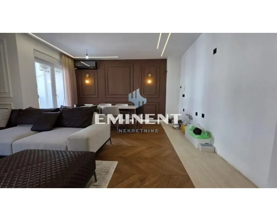 Sale, three bedroom apartment, 116m², Cvetkova Pijaca, Zvezdara Sve Podlokacije