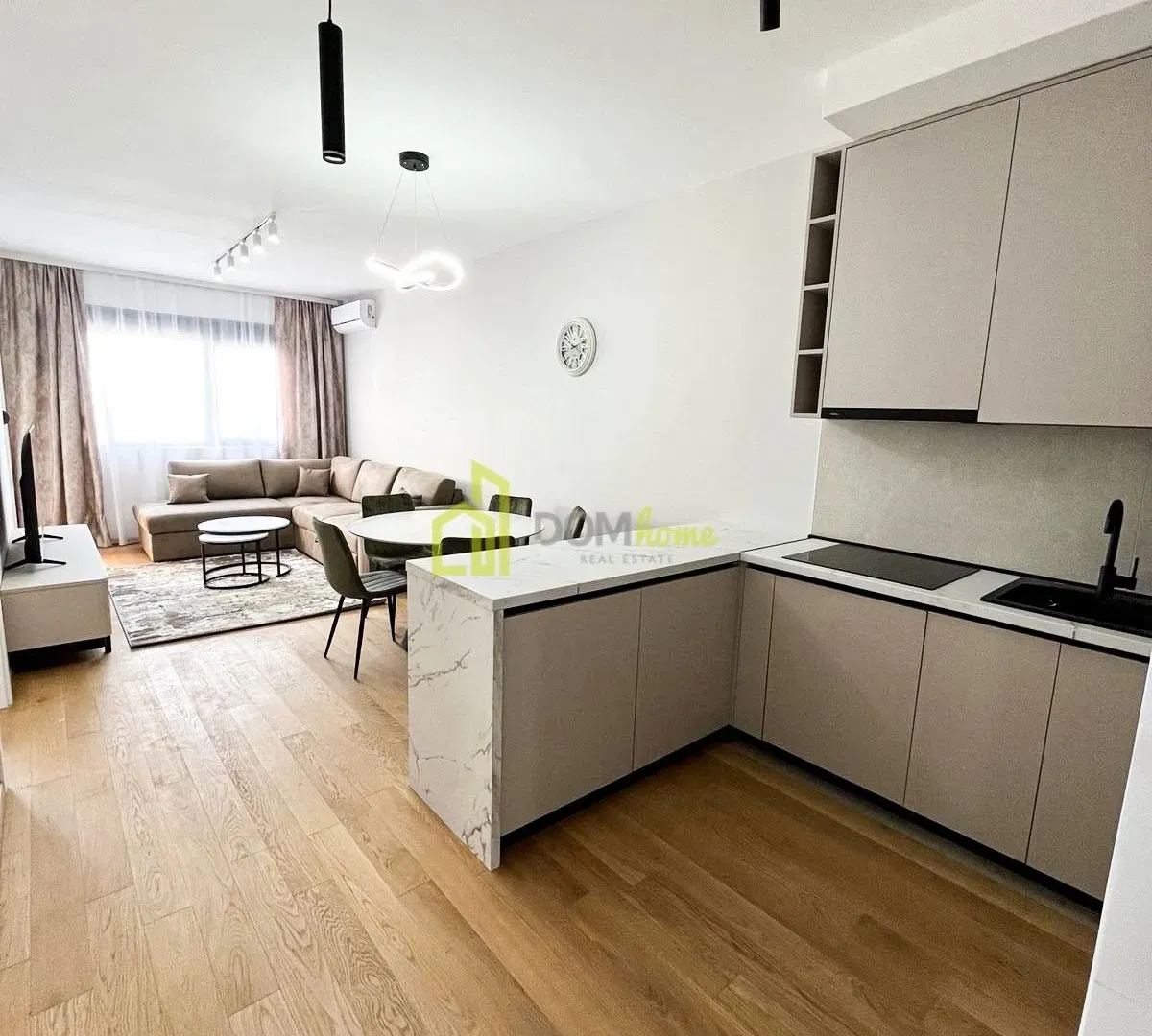 Izdavanje, dvosoban stan, 71m², Bečići, Budva