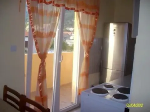 Rent, two bedroom apartment, 45m², Kalimanj, Tivat - image 7