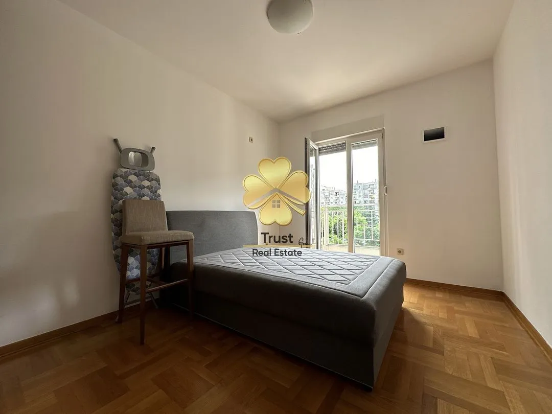 Rent, three bedroom apartment, 100m², Blok 6, Podgorica