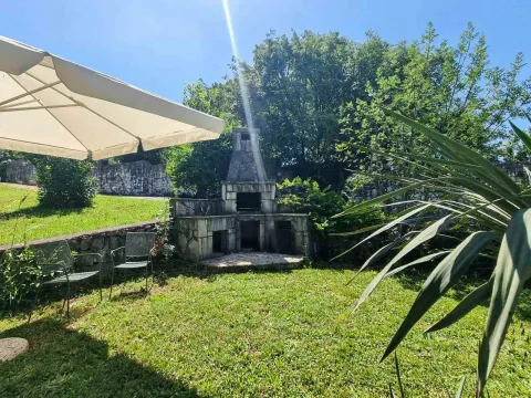 Rent, house, 250m², Mareza, Podgorica - image 17