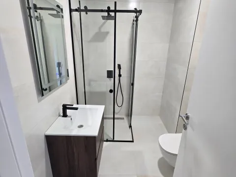 Sale, one bedroom apartment, 43m², Bečići, Budva - image 5