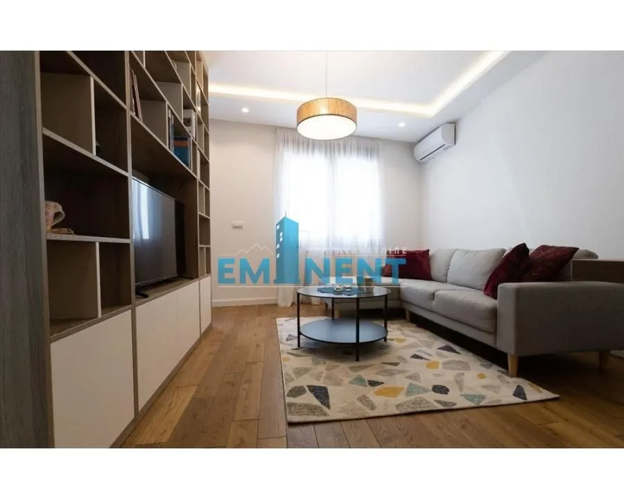 Rent, one bedroom apartment, 37m², Crveni Krst, Beograd