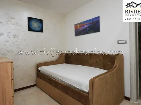 Prodaja, dvosoban stan, 64m², Dobrota, Kotor - image 8