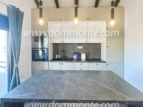 Rent, three bedroom apartment, 100m², Mažina, Tivat - image 19