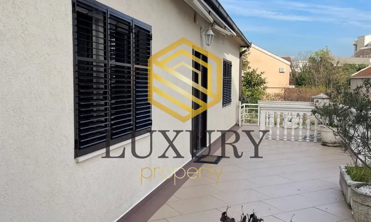 Rent, house, 100m², Momišići, Podgorica