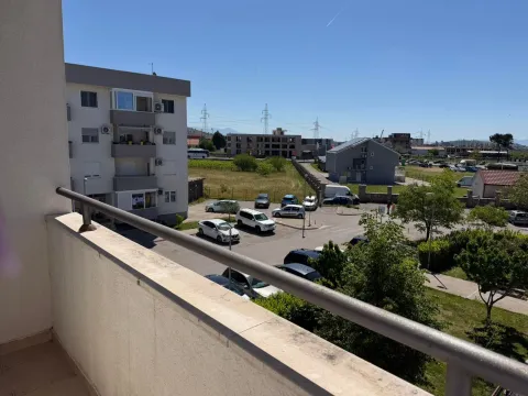 Izdavanje, jednosoban stan, 23m², Gornja Gorica, Podgorica - image 2