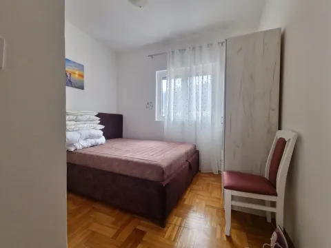 Rent, two bedroom apartment, 51m², Budva, Crna Gora - image 2