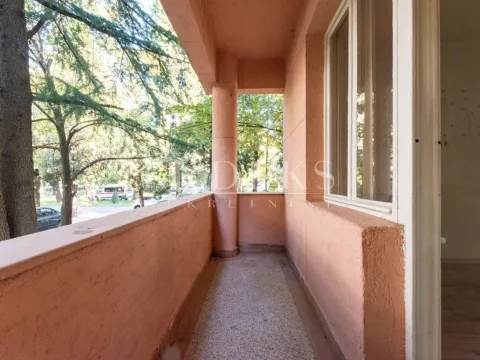 Izdavanje, poslovni prostor, 85m², Centar, Podgorica - image 22