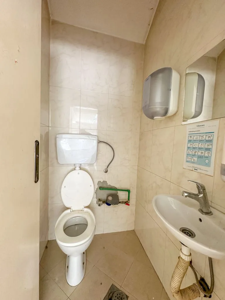 Rent, office space, 30m², Stari Aerodrom, Podgorica