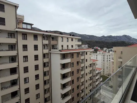 Sale, one bedroom apartment, 44m², Bečići, Budva - image 12