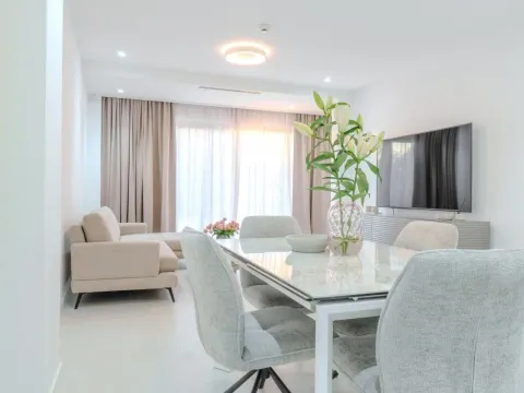 Sale, house, 286m², Tivat, Crna Gora - image 3