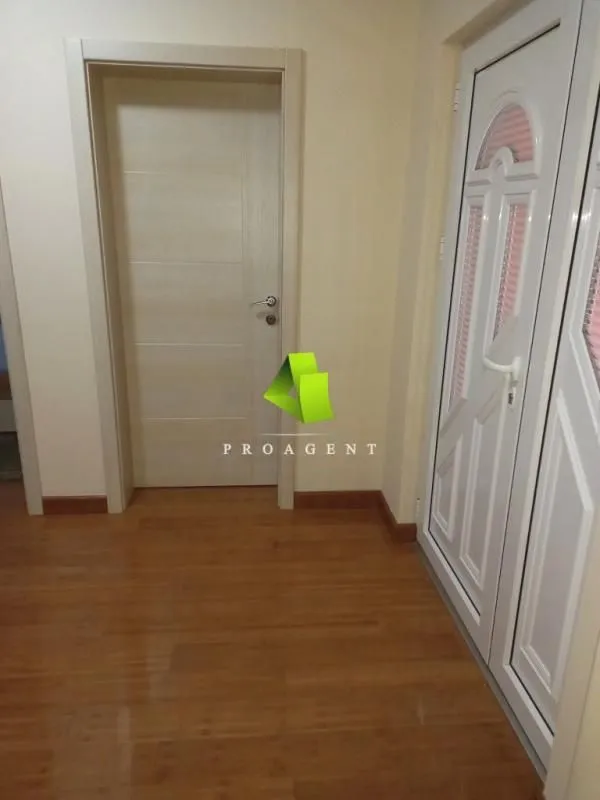 Prodaja, kuća, 180m², Centar, Paraćin