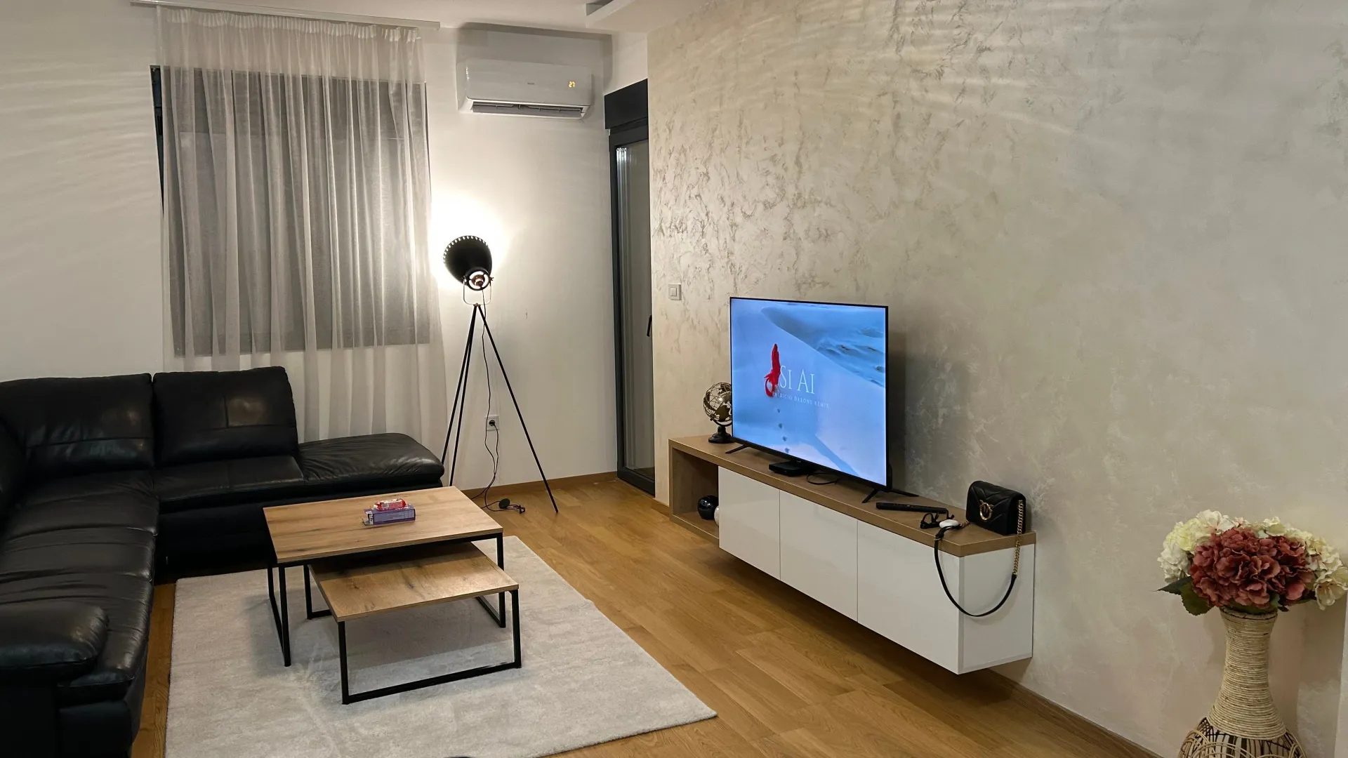 Izdavanje, jednosoban stan, 48m², City Kvart, Podgorica