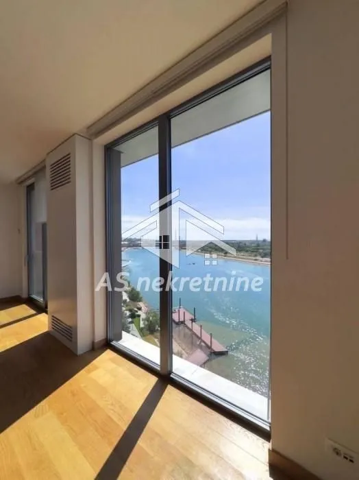 Rent, three bedroom apartment, 142m², Savski Venac, Beograd