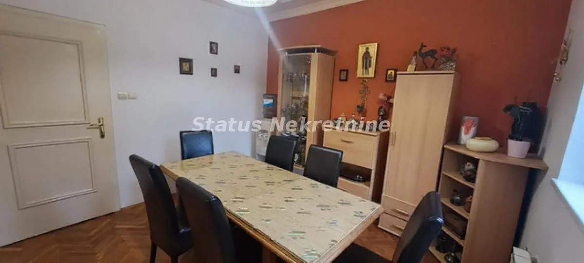 Prodaja, kuća, 348m², Petrovaradin, Novi Sad