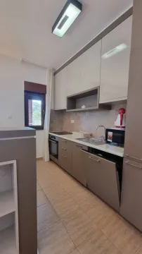 Sale, two bedroom apartment, 130m², Bečići, Budva - image 10