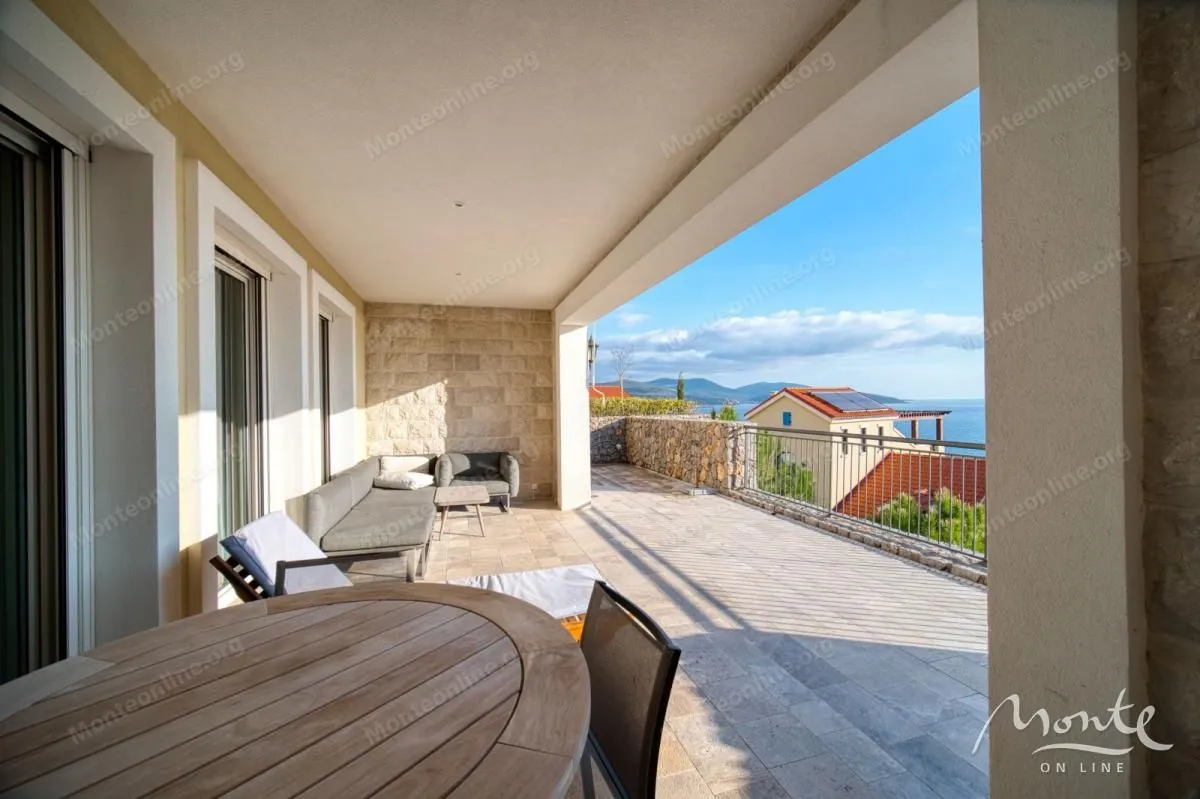 Prodaja, dvosoban stan, 80m², Luštica Bay, Tivat