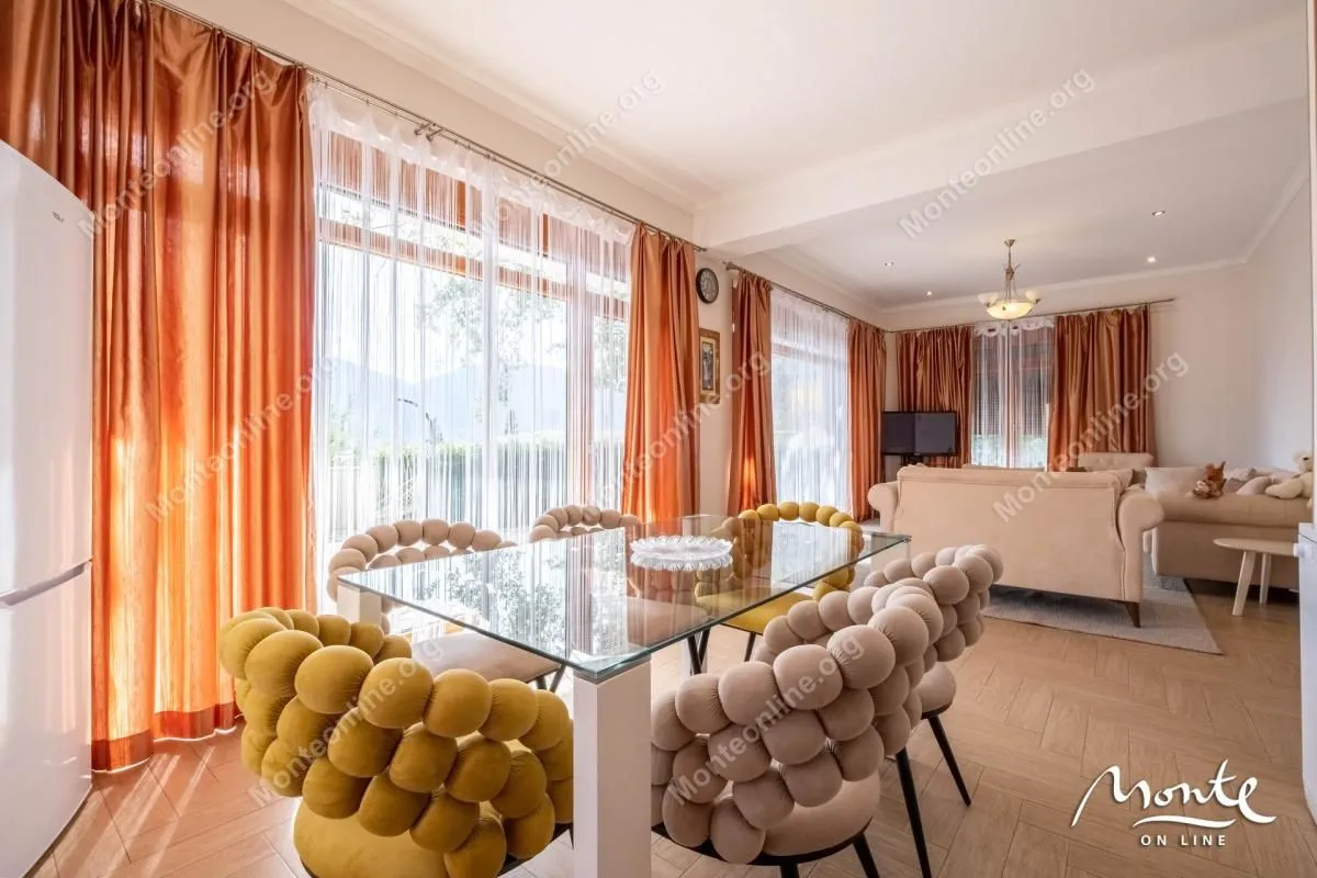 Sale, two bedroom apartment, 79m², Orahovac, Kotor