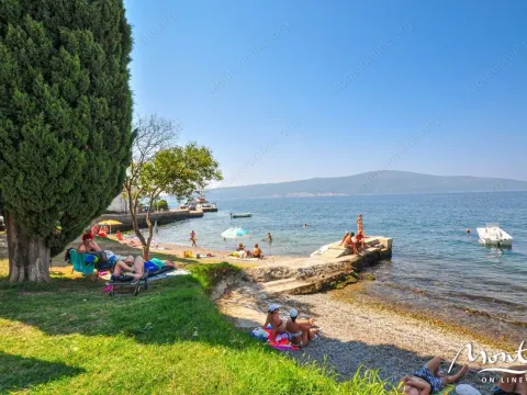 Prodaja, kuća, 220m², Tivat, Crna Gora - image 24