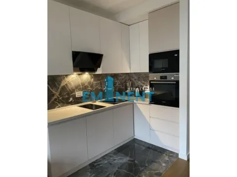 Rent, two bedroom apartment, 43m², Južni Bulevar, Vračar Sve Podlokacije - image 4