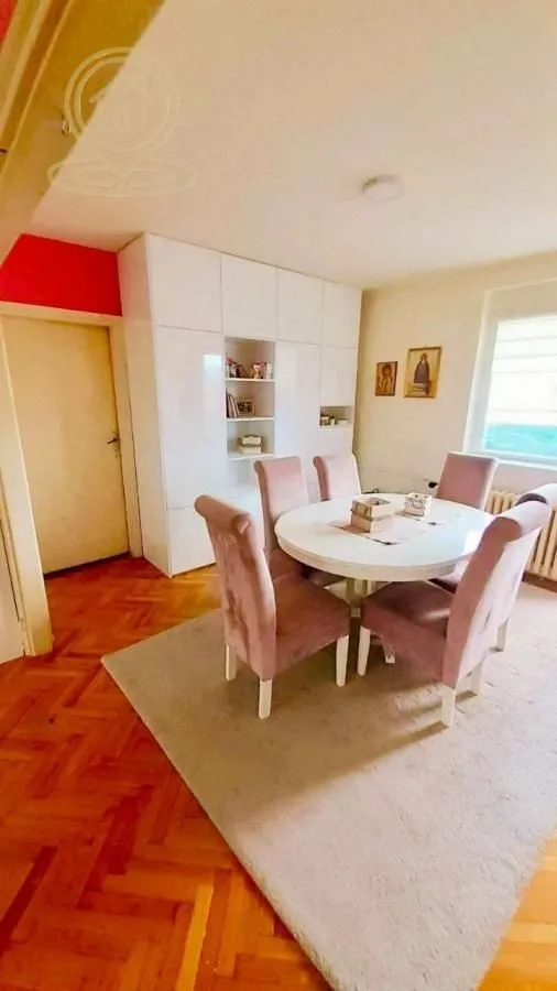 Prodaja, četvorosoban stan, 110m², Medijana, Niš