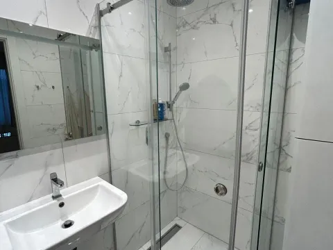 Sale, three bedroom apartment, 72m², Budva, Crna Gora - image 19