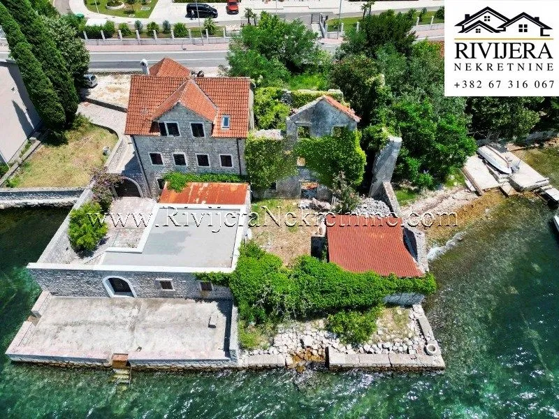 Sale, house, 104m², Risan, Kotor
