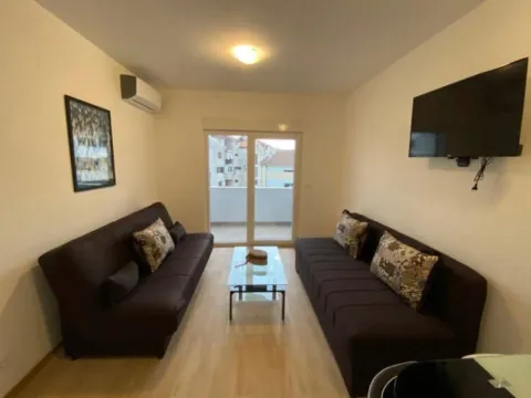 Rent, studio apartment, 33m², Bijeli Do, Budva - image 5