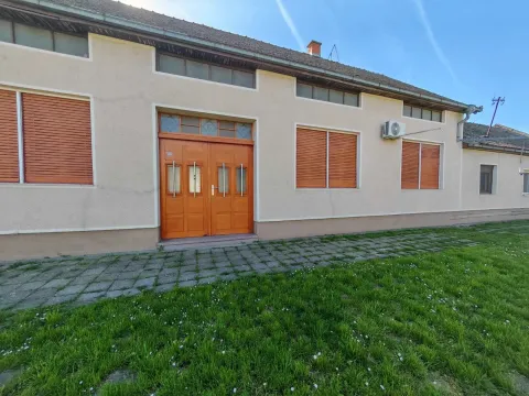 Prodaja, kuća, 350m², Srbobran, Novi Sad - image 20