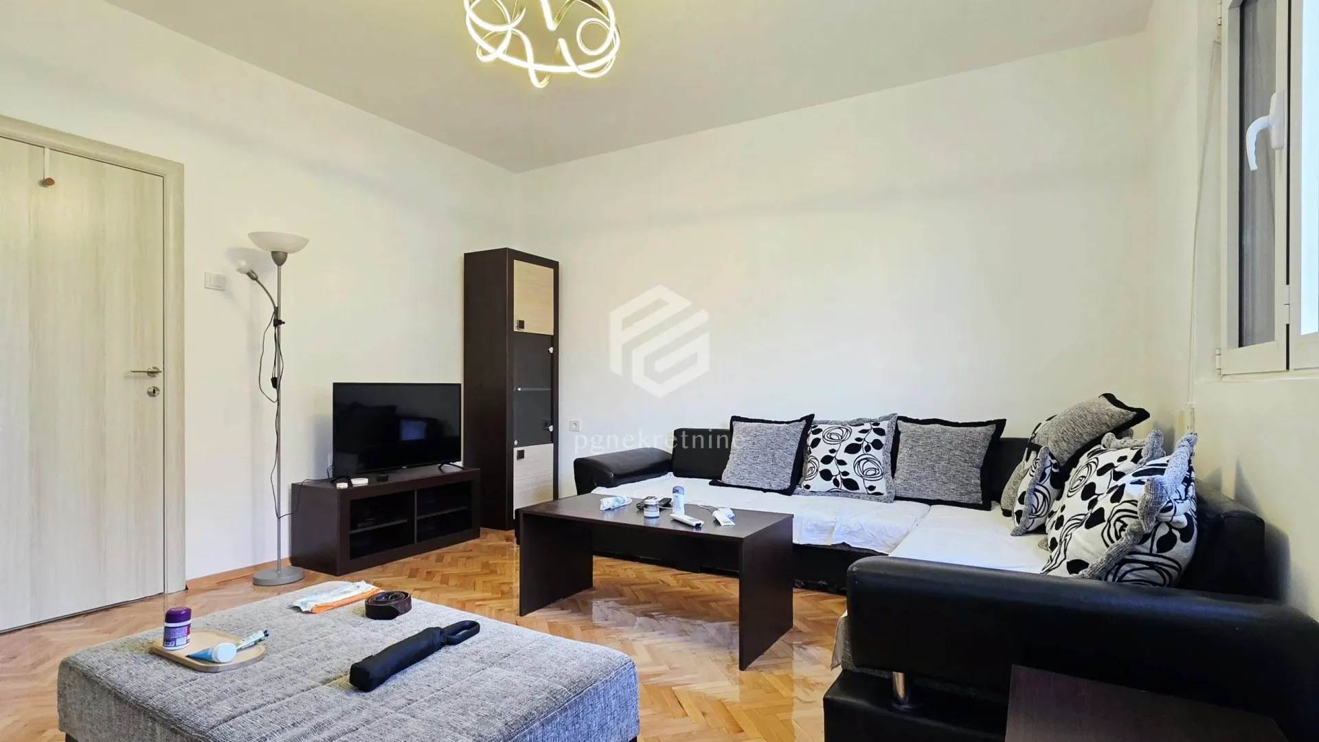 Prodaja, dvosoban stan, 70m², Masline, Podgorica