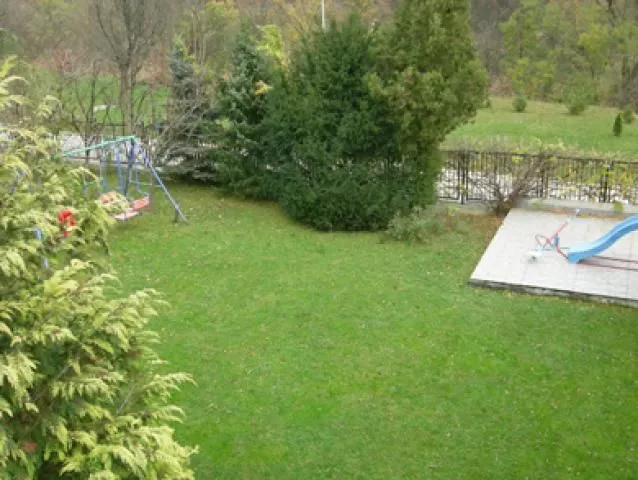 Izdavanje, kuća, 300m², Savski Venac, Beograd