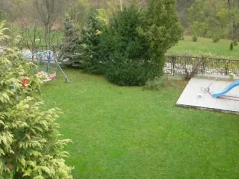 Izdavanje, kuća, 300m², Savski Venac, Beograd - image 16