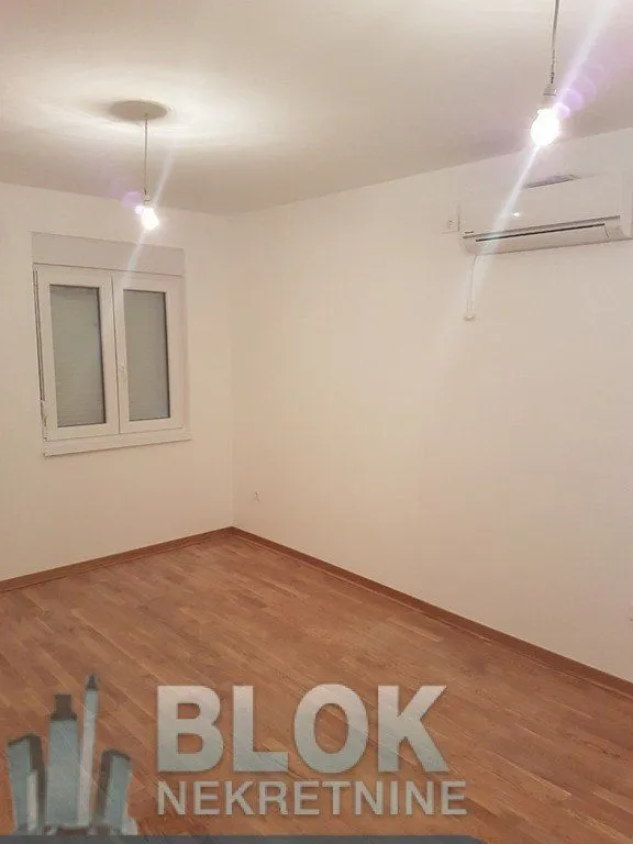 Izdavanje, jednosoban stan, 47m², City Kej, Podgorica