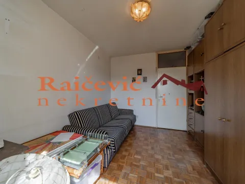 Sale, four bedroom apartment, 97m², Stari Grad, Beograd - image 15