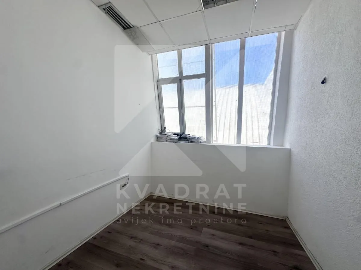 Rent, office space, 1850m², Zabjelo, Podgorica