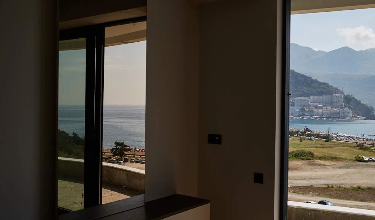 Prodaja, garsonjera, 45m², Bečići, Budva