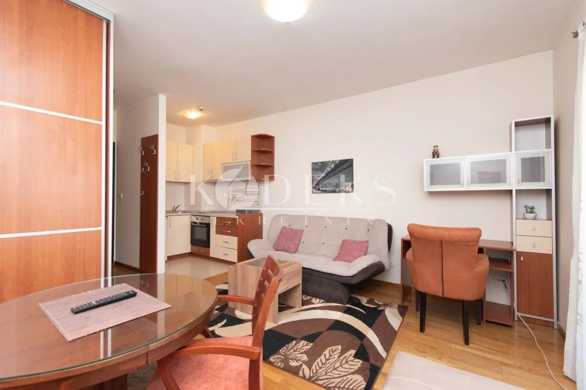 Rent, studio apartment, 30m², City Kvart, Podgorica