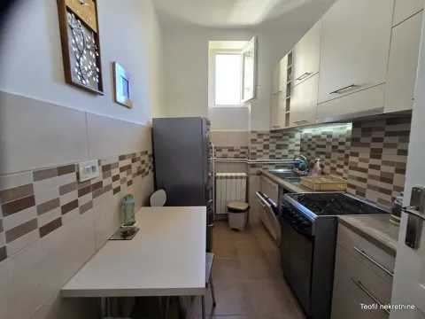 Rent, three bedroom apartment, 71m², Stari Grad, Beograd - image 9