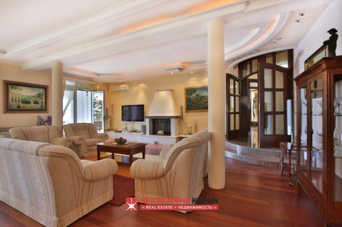 Sale, house, 800m², Sveti Stefan, Budva