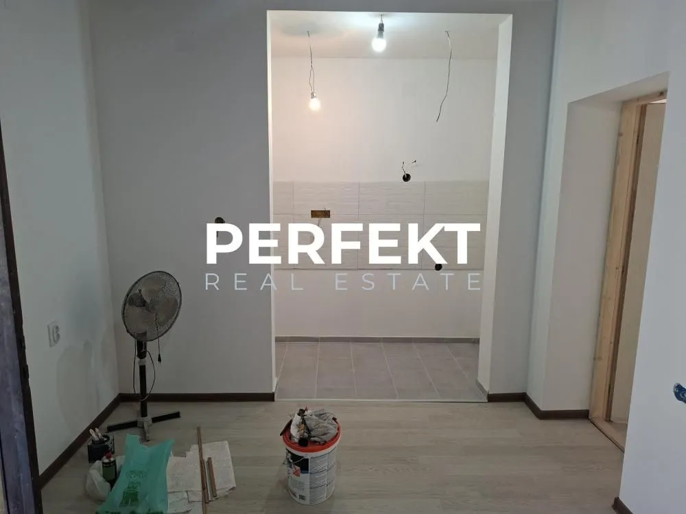 Prodaja, dvosoban stan, 44m², Centar, Pančevo
