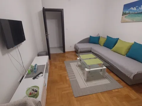 Izdavanje, jednosoban stan, 45m², Mainski Put, Budva - image 2