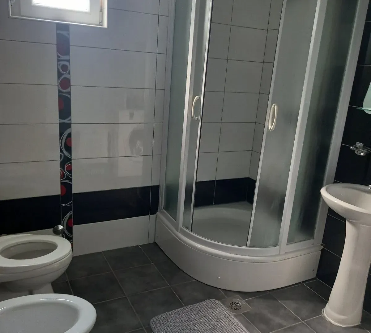 Prodaja, dvosoban stan, 98m², Zabjelo, Podgorica