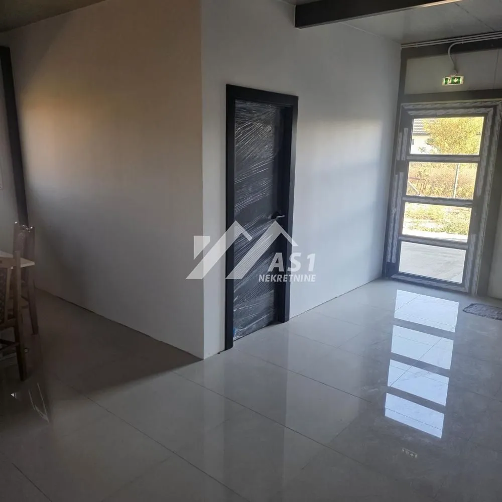 Rent, office space, 300m², Temerin, Novi Sad