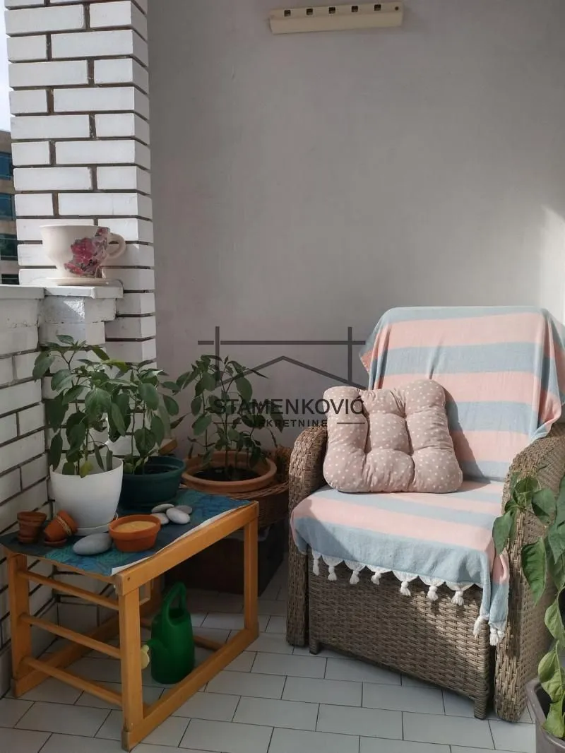 Prodaja, trosoban stan, 69m², Sajam, Novi Sad Sve Podlokacije
