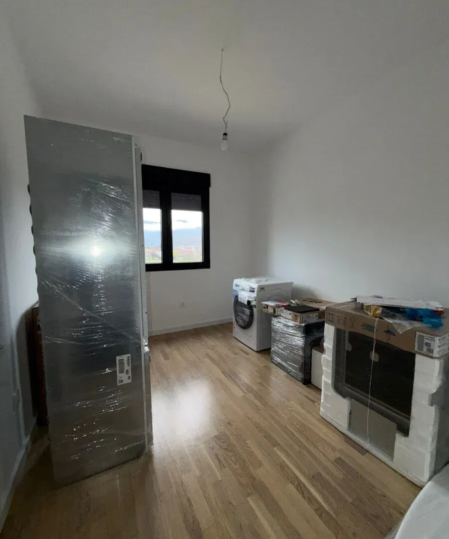 Prodaja, trosoban stan, 90m², Zagorič, Podgorica