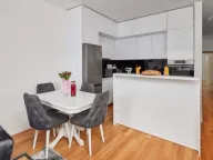 Sale, two bedroom apartment, 74m², Dobrota, Kotor - image 2