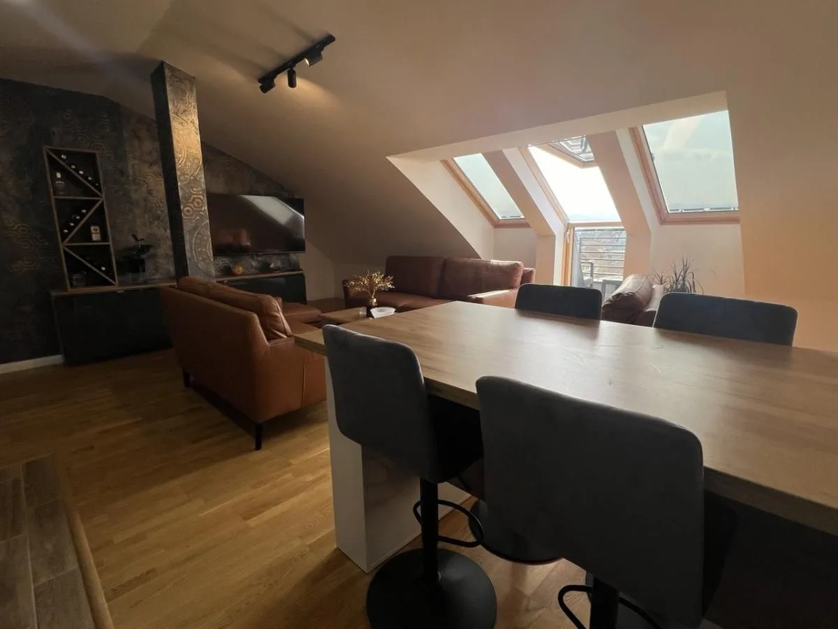 Prodaja, stan, 113m², Bulevar patrijarha Pavla, Novi Sad Sve Podlokacije