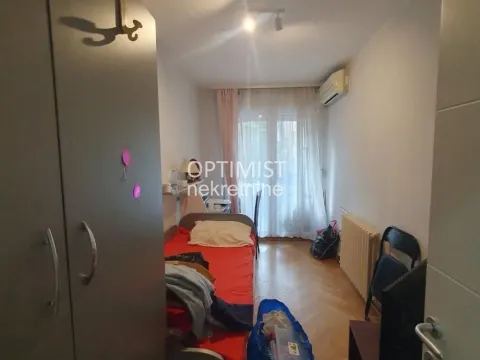 Sale, three bedroom apartment, 76m², Vračar Centar, Vračar Sve Podlokacije - image 9